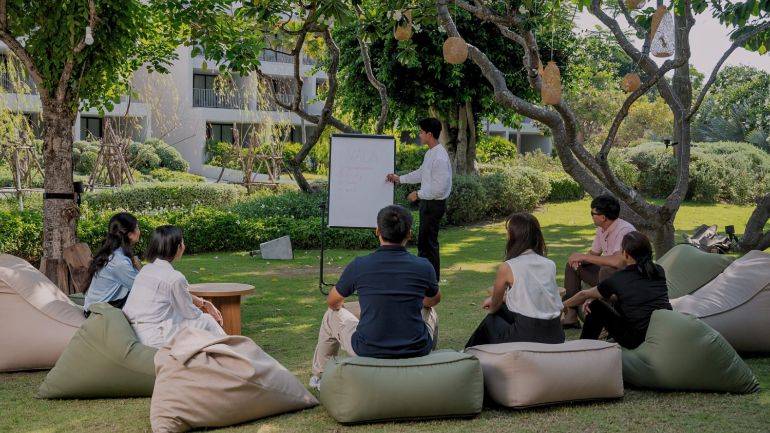 ภาพบรรยากาศห้องประชุมหรือพื้นที่จัดงาน